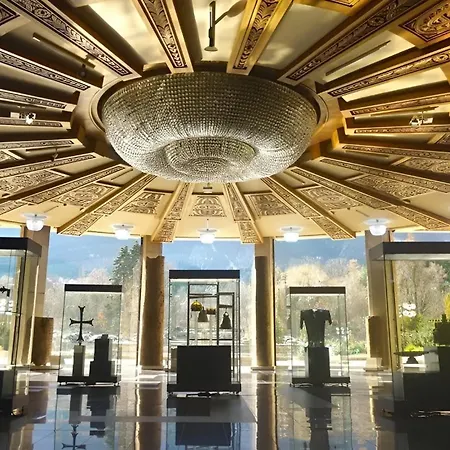 Aurora Oasis - Ac & Lift In Vibrant Downtown By Flat Mаnager Appartement