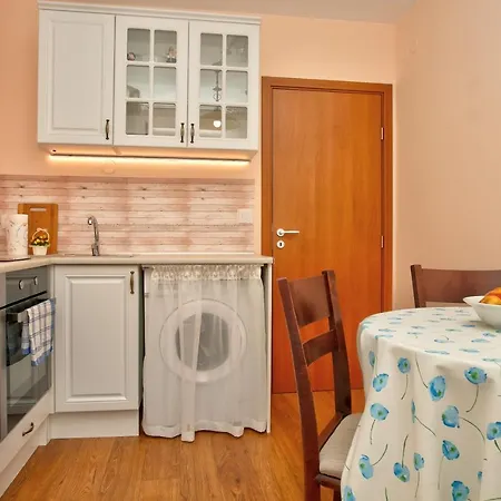 Modern 1bd In Center With Lift & Ac By Flat Mаnager *
